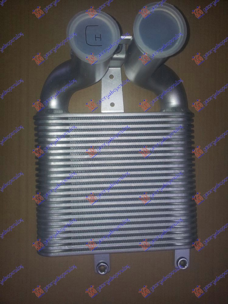 HLADNJAK INTERKULERA 2.5-3.0 TD (246x164x68)